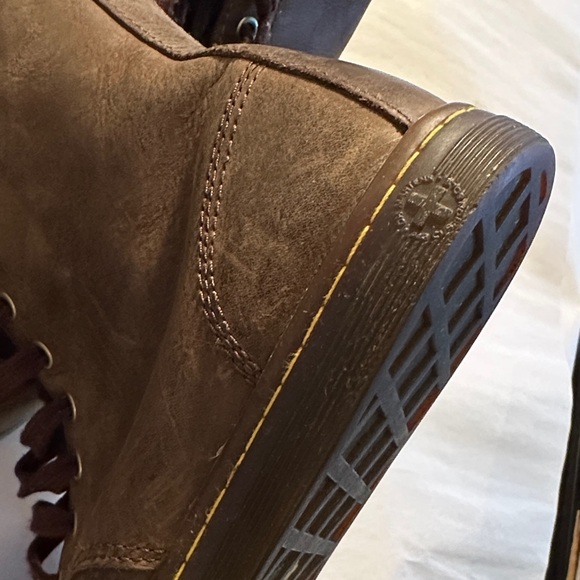 Dr Martens Brown Leather Men\'s Boots Used main image 8